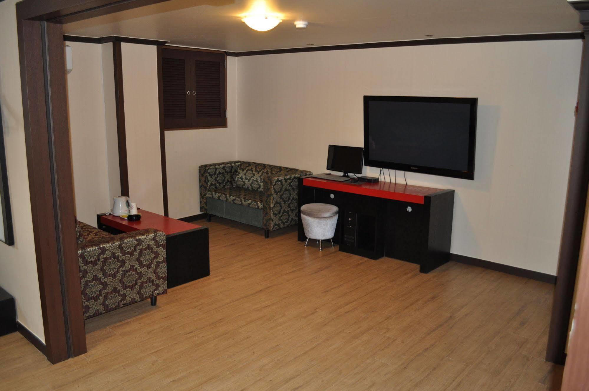 Goodstay Woosin Hotel 전주 외부 사진